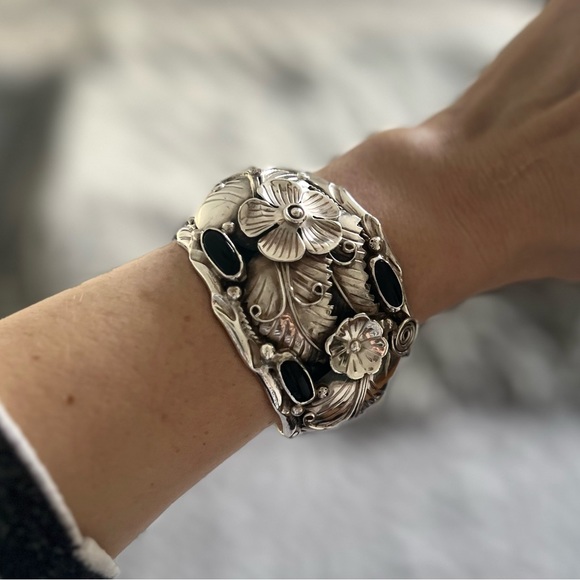 Vintage Silver Cuff Taxco Southwest Style - Picture 8 of 9